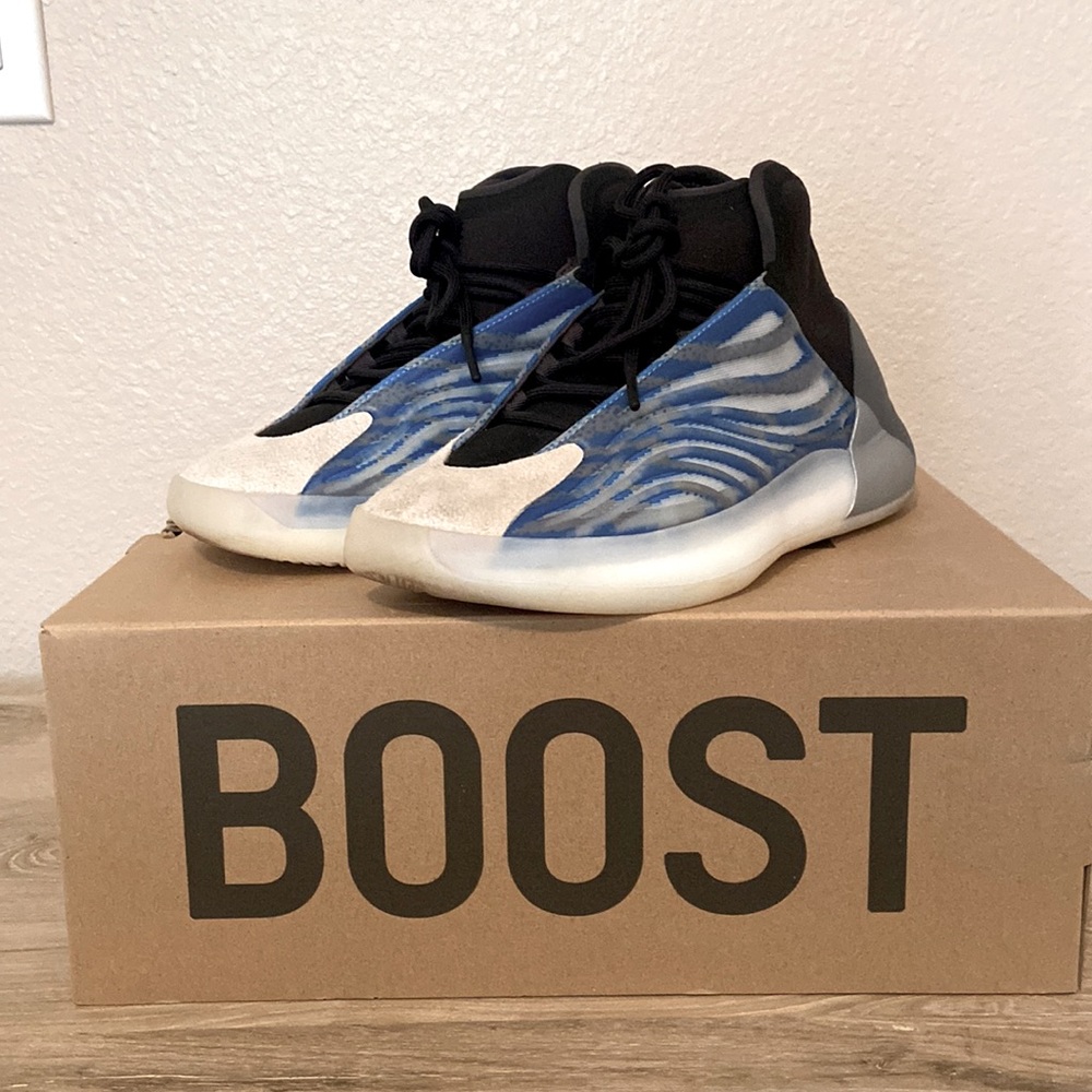 YZY QNTM MADE BY ADIDAS